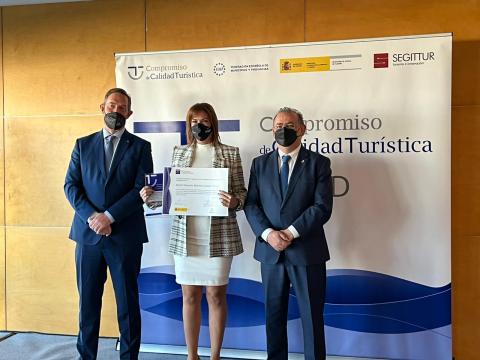 Santa Cruz de Tenerife recibe el Tercer Premio de “Mejor Equipo Gestor SICTED” / CanariasNoticias.es Santa Cruz de Tenerife recibe el Tercer Premio de “Mejor Equipo Gestor SICTED” / CanariasNoticias.es