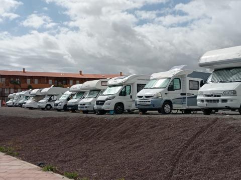 Autocaravanas en San Miguel de Abona (Tenerife) / CanariasNoticias.es