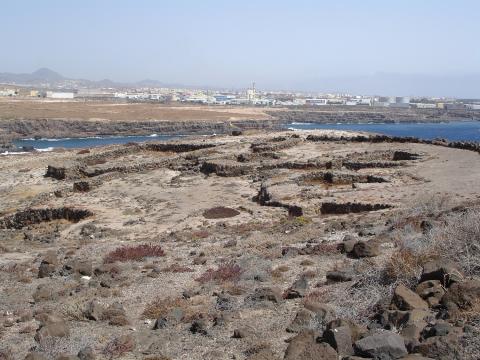 Yacimiento Arqueológico de Tufia en Telde (Gran Canaria) Yacimiento Arqueológico de Tufia en Telde (Gran Canaria)