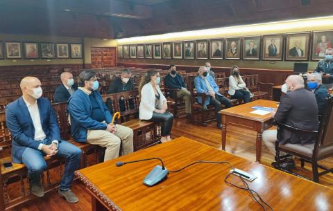 Encuentro entre FEPECO y el Ayuntamiento de Puerto de la Cruz / CanariasNoticias.es Encuentro entre FEPECO y el Ayuntamiento de Puerto de la Cruz / CanariasNoticias.es
