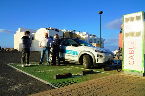 Punto de recarga eléctrica para vehículos en Fuerteventura / CanariasNoticias.es