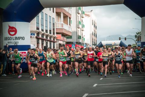 Medio Maratón de Las Galletas en Arona (Tenerife) / CanariasNoticias.es