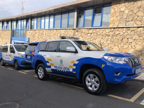 Nuevo vehículo para la Policía Local de Guía de Isora (Tenerife) / CanariasNoticias.es 