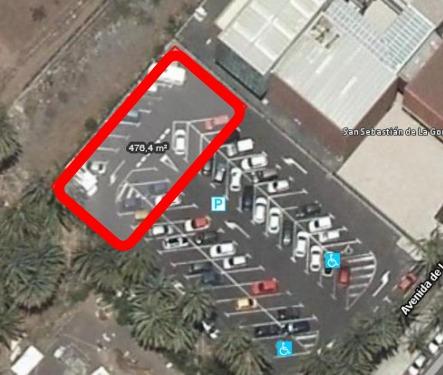 Zona habilitada para estacionamiento de autocaravanas en San Sebastián de La Gomera Zona habilitada para estacionamiento de autocaravanas en San Sebastián de La Gomera