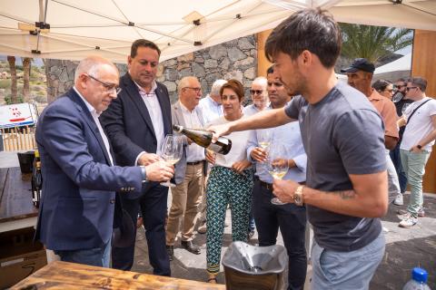David Silva inaugura la Bodega Tamerán David Silva inaugura la Bodega Tamerán