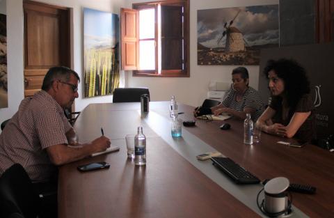 El Cabildo de Fuerteventura recibe a la coordinadora de la Red de Oficinas Verdes de Canarias / CanariasNoticias.es