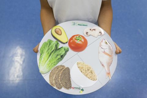 Proyecto "A la mesa con HiperDino" / CanariasNoticias.es Proyecto "A la mesa con HiperDino" / CanariasNoticias.es