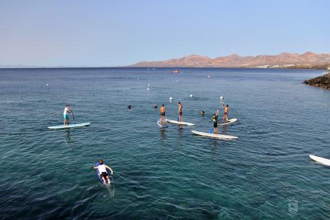 Rutas de paddle surf en Puerto del Carmen en Tías (Lanzarote) / CanariasNoticias.es