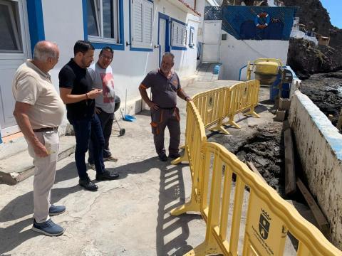 Obras del socavón del paseo marítimo de Tufia en Telde / CanariasNoticias.es 