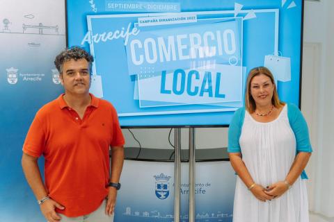 Ástrid Pérez y Armando Santana presentan el Plan de Dinamización del Comercio Local de Arrecife / CanariasNoticias.es