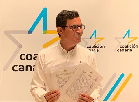 Pablo Rodríguez presenta los avales para su candidatura al Parlamento de Canarias / CanariasNoticias.es