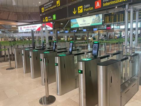 Control de seguridad de zona de embarque Aeropuerto Tenerife Norte / CanariasNoticias.es