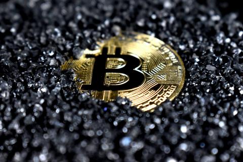 / Kanchanara (Unsplash) Advierten que la próxima crisis financiera vendrá de las "criptomonedas privadas"