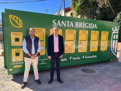 Punto Limpio móvil de Santa Brígida / CanariasNoticias.es Punto Limpio móvil de Santa Brígida / CanariasNoticias.es