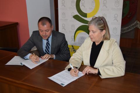 Convenio entre Ayuntamiento de Gáldar y ADIGRAN / CanariasNoticias.es Convenio entre Ayuntamiento de Gáldar y ADIGRAN / CanariasNoticias.es