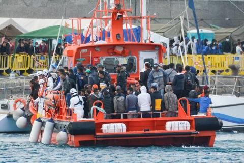 Salvamento Marítimo rescata una patera Salvamento Marítimo rescata una patera