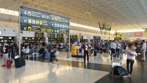 Pasajeros en el aeropuerto de Gran Canaria 