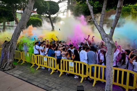 Fiesta de polvos holi en Gáldar / CanariasNoticias.es Fiesta de polvos holi en Gáldar / CanariasNoticias.es