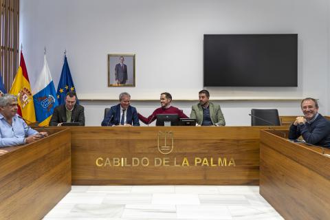 Reunión para el trazado de la carretera de la Costa / CanariasNoticias.es 