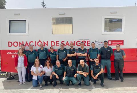 Donación en el Cuartel de la Guardia Civil de Las Palmas de Gran Canaria