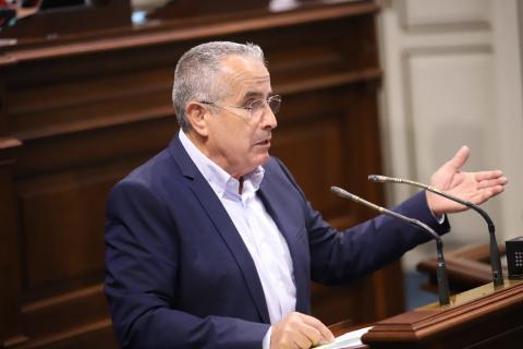 Mario Cabrera en el Parlamento de Canarias / CanariasNoticias.es 