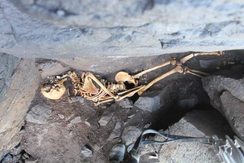 Restos humanos maniatados en un yacimiento arqueológico de Gáldar / CanariaasNoticias.es Restos humanos maniatados en un yacimiento arqueológico de Gáldar / CanariaasNoticias.es