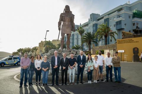 Escultura del Guanarteme Artemi Semidán en Gáldar / CanariasNoticias.es 