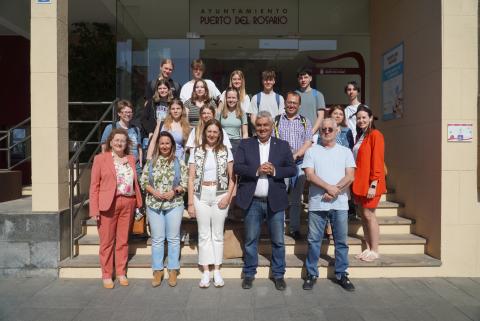 Estudiantes Erasmus+ visitan el Ayuntamiento de Puerto del Rosario / CanariasNoticias.es 