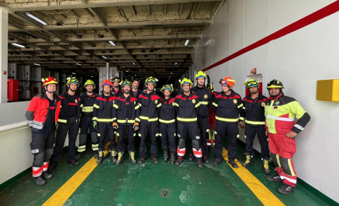 Formación de bomberos en buques de Naviera Armas / CanariasNoticias.es 
