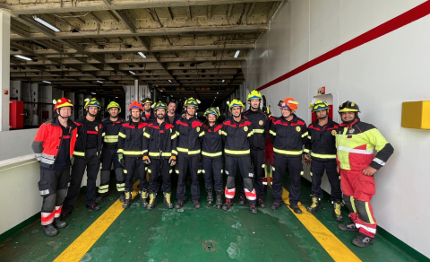 Formación de bomberos en buques de Naviera Armas / CanariasNoticias.es Formación de bomberos en buques de Naviera Armas / CanariasNoticias.es