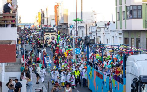 Coso del carnaval de Puerto del Rosario / CanariasNoticias.es Coso del carnaval de Puerto del Rosario / CanariasNoticias.es