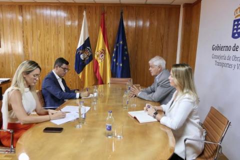 Demanda mejoras en las comunicaciones en El Hierro / CanariasNoticias.es Demanda mejoras en las comunicaciones en El Hierro / CanariasNoticias.es