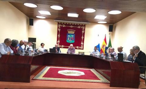 Pleno del Cabildo de El Hierro / CanariasNoticias.es Pleno del Cabildo de El Hierro / CanariasNoticias.es