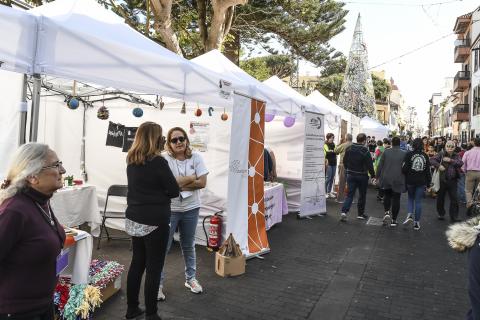 Mercadillo Solidario de la Navidad / CanariasNoticias.es 