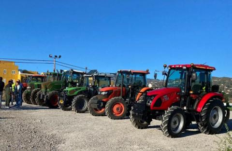 La tractorada pasa por Santa Brígida / CanariasNoticias.es La tractorada pasa por Santa Brígida / CanariasNoticias.es