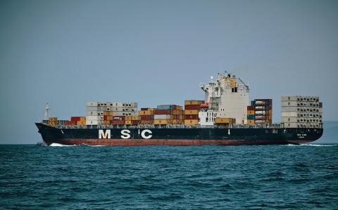 Transporte de mercacías en barco