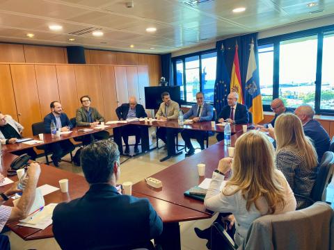 Reunión Comisionado REF y FEPECO / CanariasNoticias.es Reunión Comisionado REF y FEPECO / CanariasNoticias.es