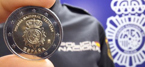 Moneda conmemorativa del 200 aniversario de la Policía Nacional