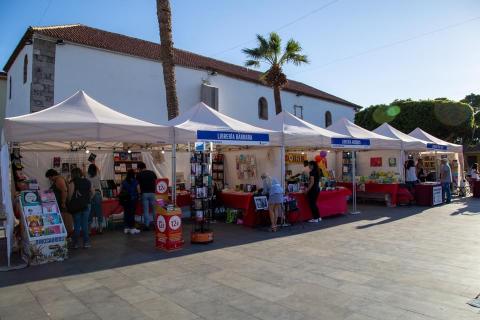 Feria del Libro en Adeje / CanariasNoticias.es Feria del Libro en Adeje / CanariasNoticias.es