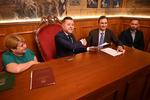 Firma del convenio / CanariasNoticias.es 