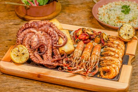 Imagen ilustrativa / Max Mota (Unsplash) Plato de mariscos