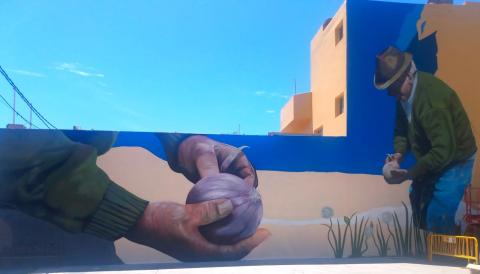 Mural homenaje a cebolleros de Gáldar / CanariasNoticias.es 