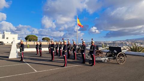 Acto militar de RAAA 94 / CanariasNoticias.es Acto militar de RAAA 94 / CanariasNoticias.es