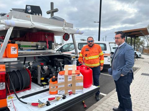Arucas recibe un vehículo de Protección Civil Arucas recibe un vehículo de Protección Civil