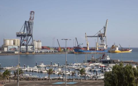 Muelle de Puerto del Rosario Muelle de Puerto del Rosario