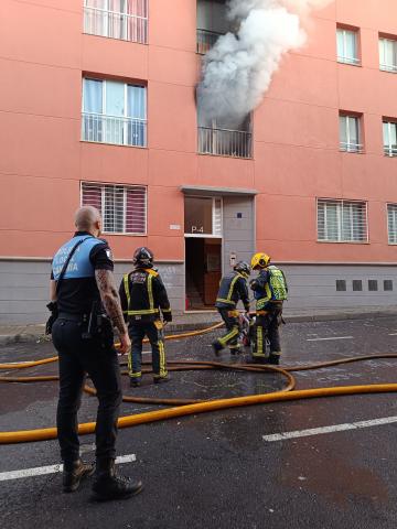 Incendio de vivienda en Tenerife 
